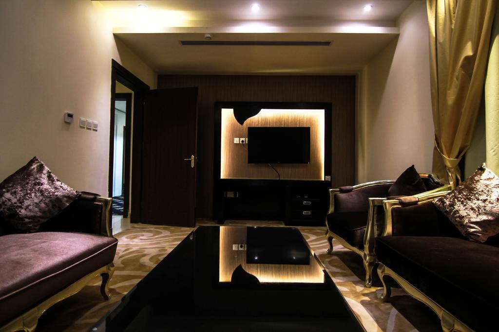 Rest Night Serviced Apartments- Alhamra Riyadh Room photo A living room in a house in India