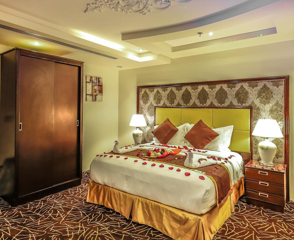 Rest Night Serviced Apartments- Alhamra Riyadh Exterior photo A bedroom at the hotel